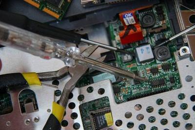 哈密台式机维修与安防工程一体化解决方案 专业师傅电话预约与现场维修服务