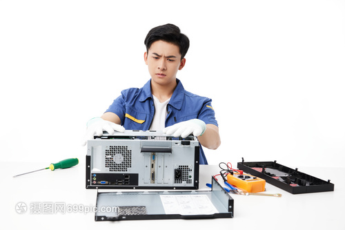 维修工修电脑时遇到难题 电脑维修